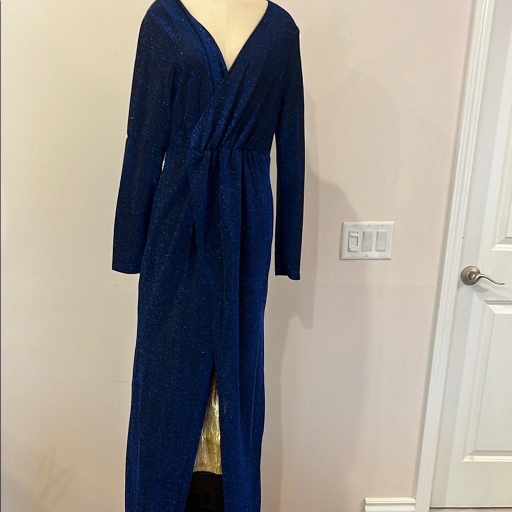 Blue Plunge Neck Long Sleeve Cocktail Gown